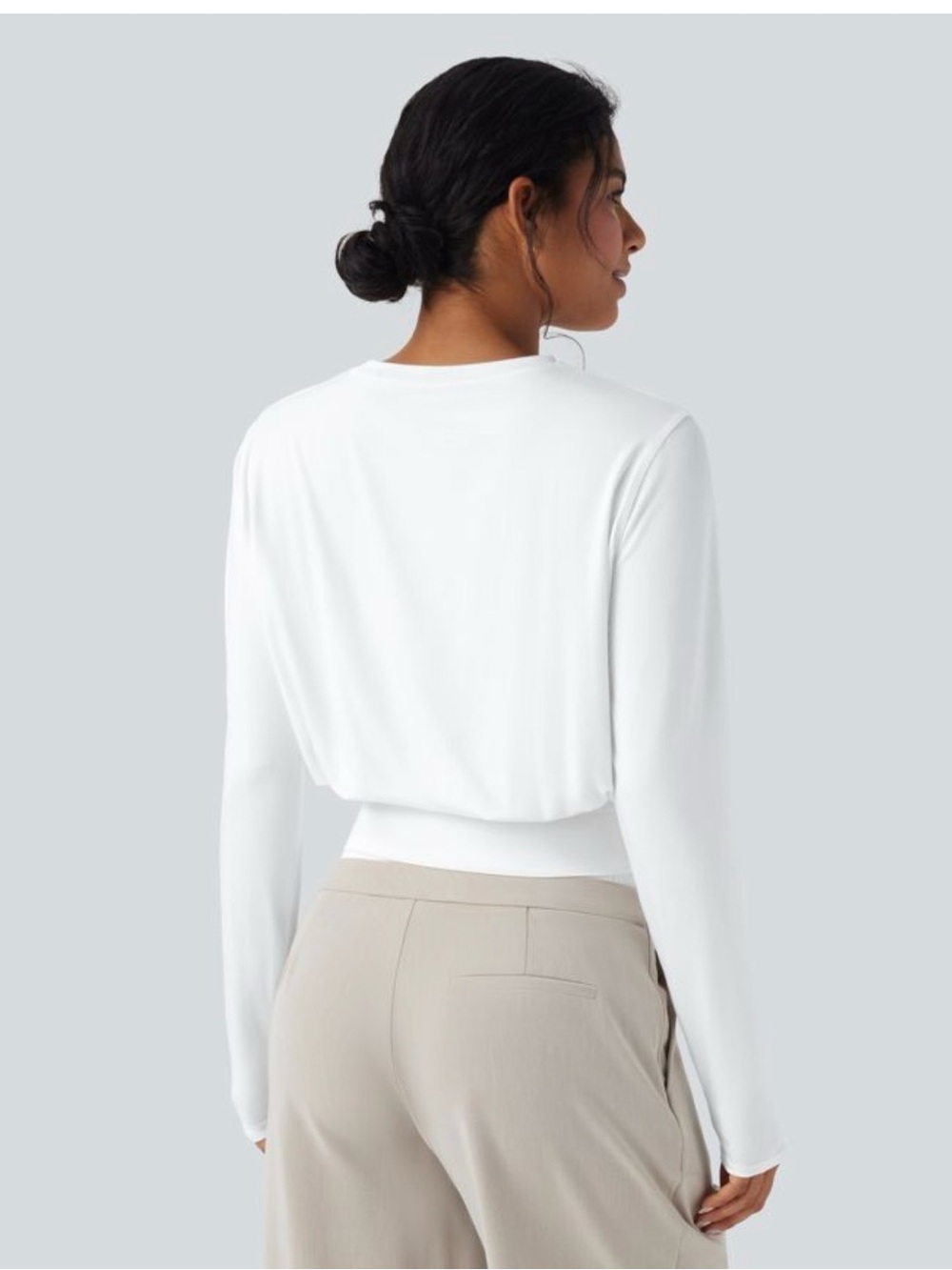 HALARA Round Neck Long Sleeve Work Top - White - NEW WITH TAGS - Picture 3 of 3